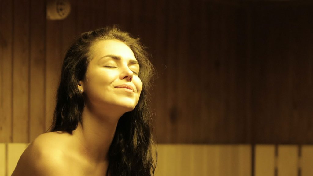 Pelle purificata e idratata, le magie della sauna. Medel International